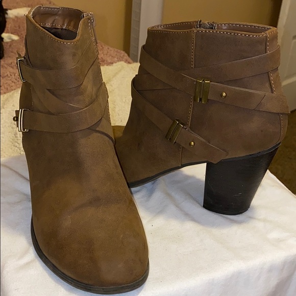 Boots - Picture 2 of 2